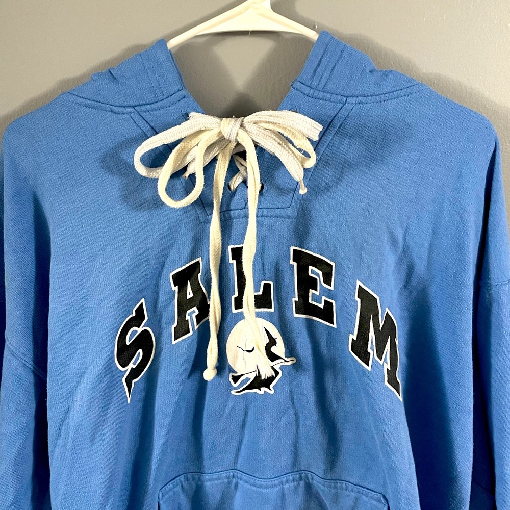 Blue “Salem” MA comfy sweatshirt!